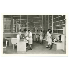 5 - Suresnes - École de plein air Permanente - Enseignement ménager - (Beaudoin et Lods, Architectes).