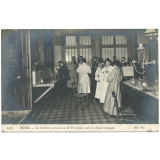1387 - Paris - La Sorbonne, laboratoires de Physiologie, salle de chimie biologique.