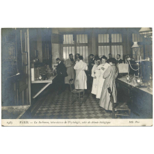 1387 - Paris - La Sorbonne, laboratoires de Physiologie, salle de chimie biologique.