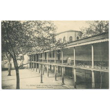 Ecole Saint-Stanislas (Carcassonne) - Galerie de la Chapelle.
