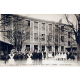 9 - Ecole pratique de Commerce et d'Industrie de Jeunes Filles - Nantes - Cour de récréation.