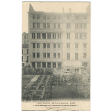 Carte double: L'Union Familiale 185 rue de Charonne Paris / Ecole Ménagère et l'Ecole de Formation Sociale / L'Hygiène et la Cuisine au Jardin d'Enfants.
