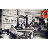 Rethel (Ardennes) - Ecole Supérieure - Atelier de Menuiserie.