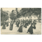 Lycée de Jeunes Filles - Auxerre - Leçon de Gymnastique.
