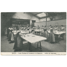 Rouen - Ecole Pratique de Commerce et d'Industrie - Atelier de repassage.