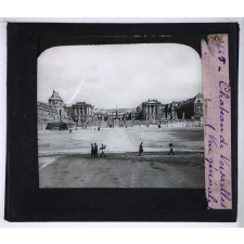 Monuments. Château de Versailles (Vue générale).