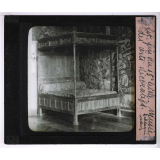 Le Mobilier en France du Moyen-Age au XIXè siècle. Lit, fin du 15e siècle. Musée des arts décoratifs.