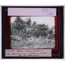 Le Nord en 1918. Armentières, ruines d'une maison minée par les Allemands.