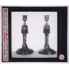 L'Art français des origines à 1800 - d'après les collections du Petit Palais (Exposition universelle de 1900). II. XVIIe et XVIIIe siècles. Deux flambeaux, époque Louis XVI.