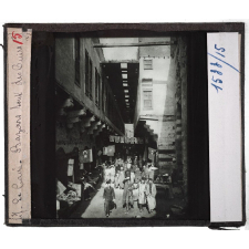 Le Caire et Alexandrie. Le Caire. Bazars souk des cuirs.