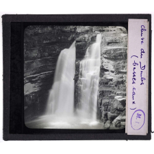 Le Jura français 2e série (régions du Doubs supérieur, de la Bienne et de l'Ain). Chute du Doubs (basses eaux).