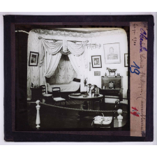 Les Palais de la rive droite et des Invalides. Chambre Louis Philippe (Ameublement) (Exp. 1900).