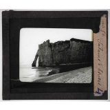 Phénomènes actuels. Falaises d'Etretat.