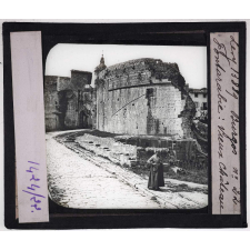 Burgos, Ségovie, Fontarabie. Fontarabie : Vieux château.