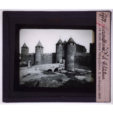 La Fortification à travers les âges. Carcassonne, Le Château.