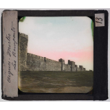 Midi. Aigues-Mortes. Les Remparts.