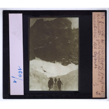 La Guerre de montagne dans les Dolomites (août 1915 - avril 1916). Gros rocher de la 1re montagne des Tofanes.