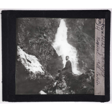 La Norvège. Hellesylt. Noevadoel. Petite Cascade.