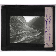 L'Action des glaciers. Cône de Péguerre. Eboulis.