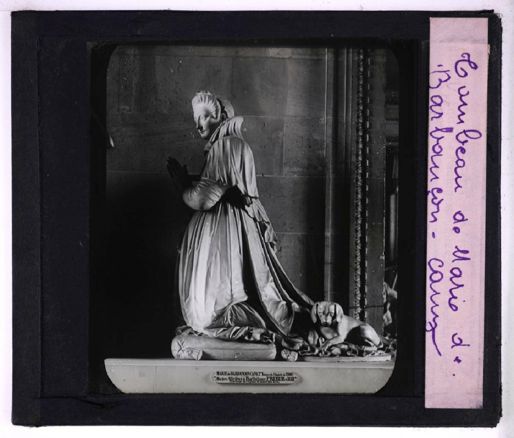 La Sculpture française du XVIIe et du XVIIIe siècle au Musée du Louvre. Tombeau de Marie de Brabançon-Cany.