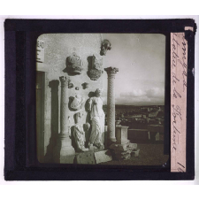 L'Afrique romaine. Timgad. Statue de la Fortune.