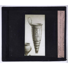 La Peinture chez les Grecs. Vase mycénien du musée d'Athènes.