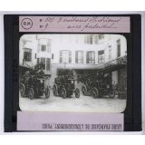 Les Pompiers. 3 voitures électriques avec personnel.