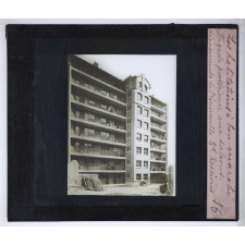 Les Habitations à bon marché. Le logement populaire. Façade postérieure avec balcons - dégagements de l'immeuble Bd Bessières.