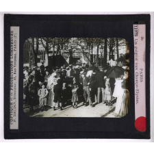 Anatole France. Paris. Un guignol aux Champs-Élysées.