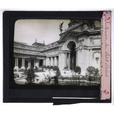 Le Palais des Beaux-Arts de la ville de Paris. Peintures et sculptures modernes. Intérieur du Petit Palais.