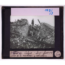 Le Pas-de-Calais en 1918. Lens, fosse n° 5, ruines de la machine d'extraction.