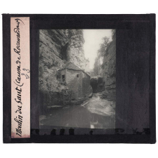 Charente-Quercy, Périgord. Moulin du Saut (causse de Rocamadour).