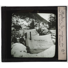 Etats-Unis. Alaska. La maison du Dr sur la route de Dawson.