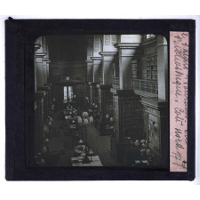 Le Palais-Bourbon. La bibliothèque, côté nord.