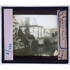 La Bataille de la Marne. Le théâtre des combats de 1915. La Ferté-sous-Jouarre. Les bords de la Marne et le château.