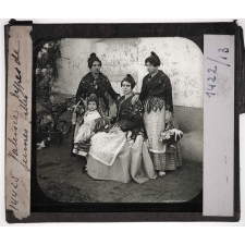 Espagne-Andalousie, côte méditerranéenne. Valence. Types de jeunes filles.