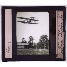 L'Aviation. Aéroplane Wright en plein vol.