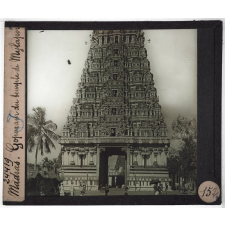 L'Inde. Madras. Gopuram du Temple de Mylapore.