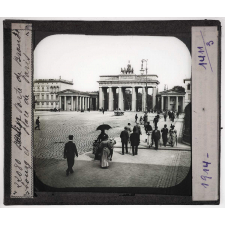 Allemagne du Nord. Berlin. Porte de Brandebourg et place de Paris.