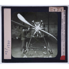 Quelques types nouveaux d'aéroplanes. Moteur Anzani, 6 cylindres, vue de face, hélice intégrale Chauvière.