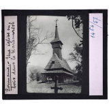 Roumanie. Une église en bois dans le Maramuresh.