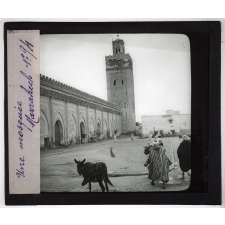 Algérie, Tunisie, Maroc. Une mosquée. Marrakech.