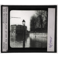 La Seine. Puteaux, vue prise du pont de Neuilly.