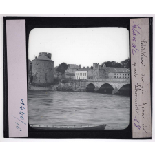Irlande. Château du roi Jean et pont Thomond.