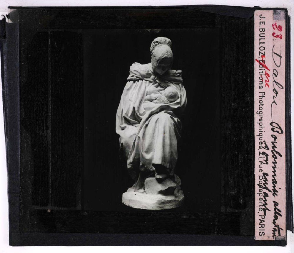 Le Palais des Beaux-Arts de la ville de Paris. Peintures et sculptures modernes. Dalou. Boulonnaise allaitant son enfant.