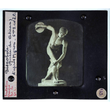 Sculpture grecque des origines jusqu'au 5e siècle avant JC. Discobole (Musée du Vatican) d'après Myron, 5ème s. av. J.C.