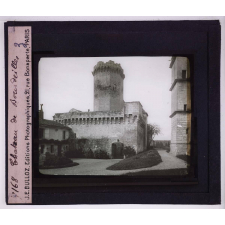 Les Châteaux historiques français. Château de Bourdeilles.