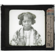 Madagascar. I - Côtes et îles. Mademoiselle Raminetta Sakalave du sud (Tullear).