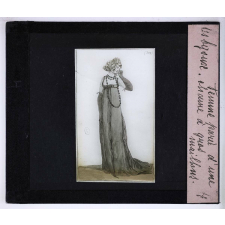 Les Bijoux au XIXè siècle. Femme parée d'une chaîne à gros maillons.