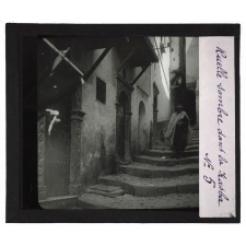 Algérie, Tunisie, Maroc. Ruelle sombre dans la Kasba.